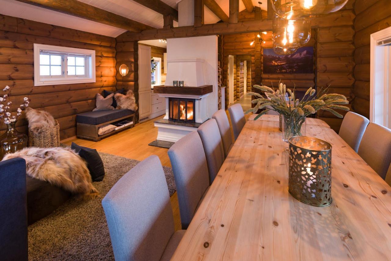 Strandafjellet Mountain Lodge สตรานดา ภายนอก รูปภาพ