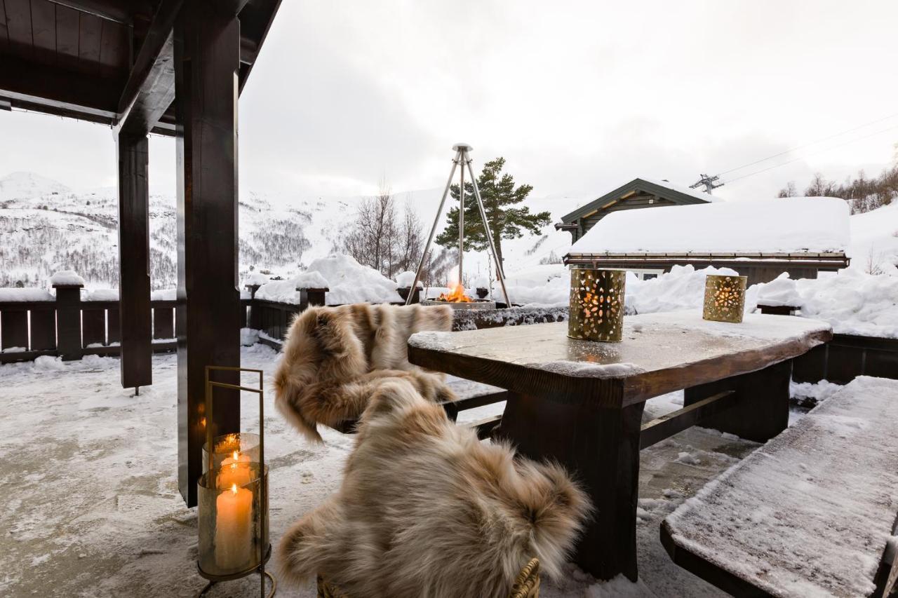 Strandafjellet Mountain Lodge สตรานดา ภายนอก รูปภาพ