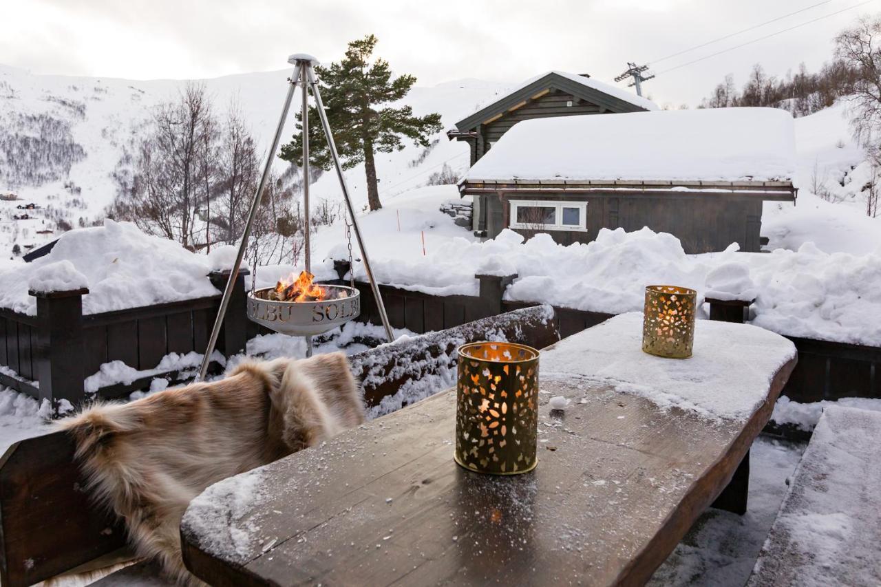 Strandafjellet Mountain Lodge สตรานดา ภายนอก รูปภาพ