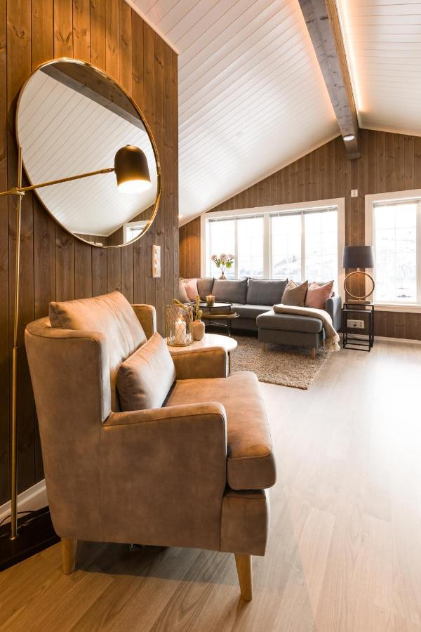 Strandafjellet Mountain Lodge สตรานดา ภายนอก รูปภาพ